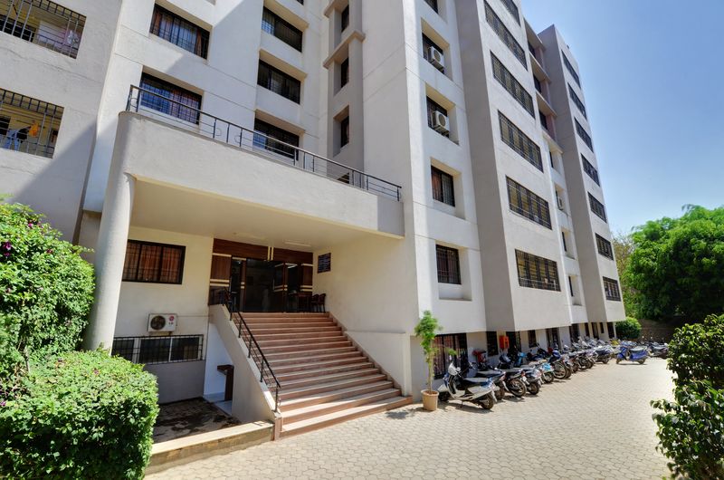Campus view 2 — Dr. D.Y. Patil Medical College